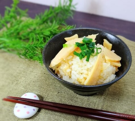 タケノコごはん