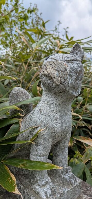 手稲神社奥宮おキツネさん吽形