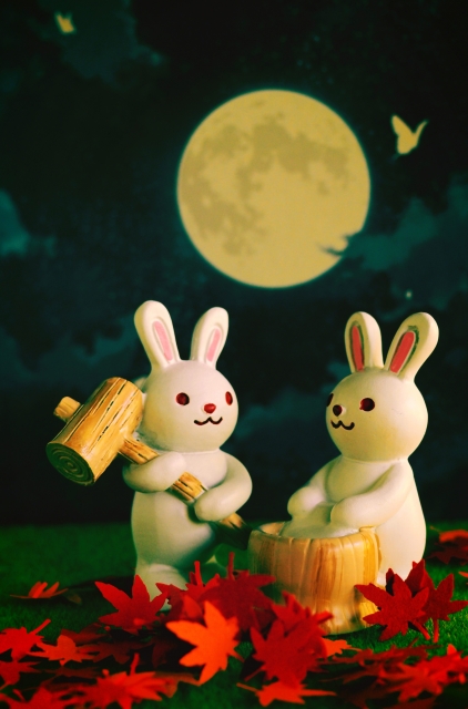 秋名月とウサギの餅つき