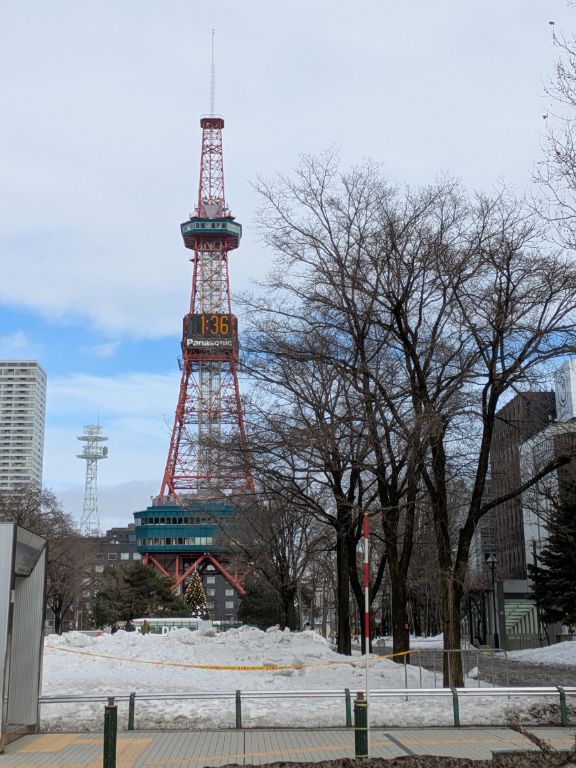 啓蟄の大通公園