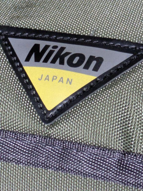 ニコン